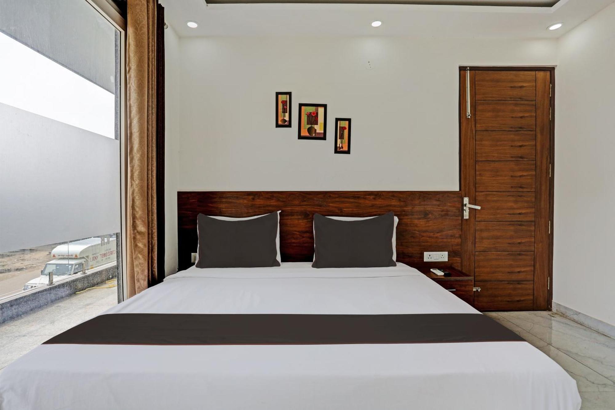 Hotel O Vikrant Residency คูร์เคาน์ ภายนอก รูปภาพ